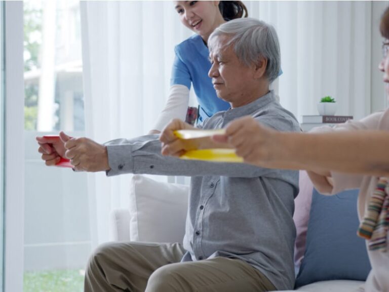 【高齢者向け】運動に取り組んで健康長寿を目指そう