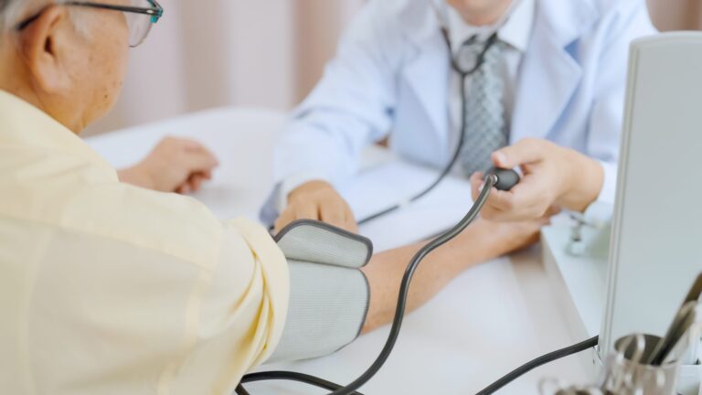 【医師監修】高血圧とは｜症状・原因・生活習慣改善の方法