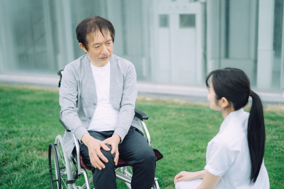 痛風の原因? 高尿酸血症の症状や特徴を解説します